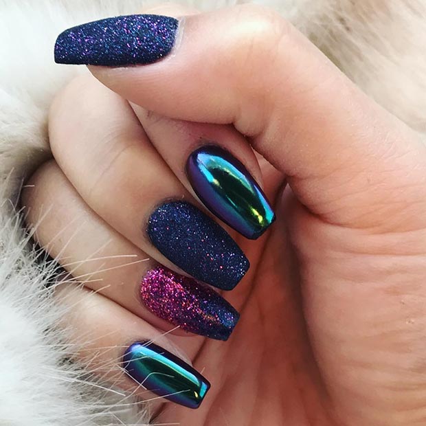 20 trendige metallische Nageldesigns, die jetzt kopiert werden können Metallic- und Glitter -Nagelkunstdesign
