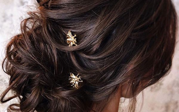 Dazzle im Gang runter: 17 umwerfende Hochzeitsfrisuren für jede Haarlänge